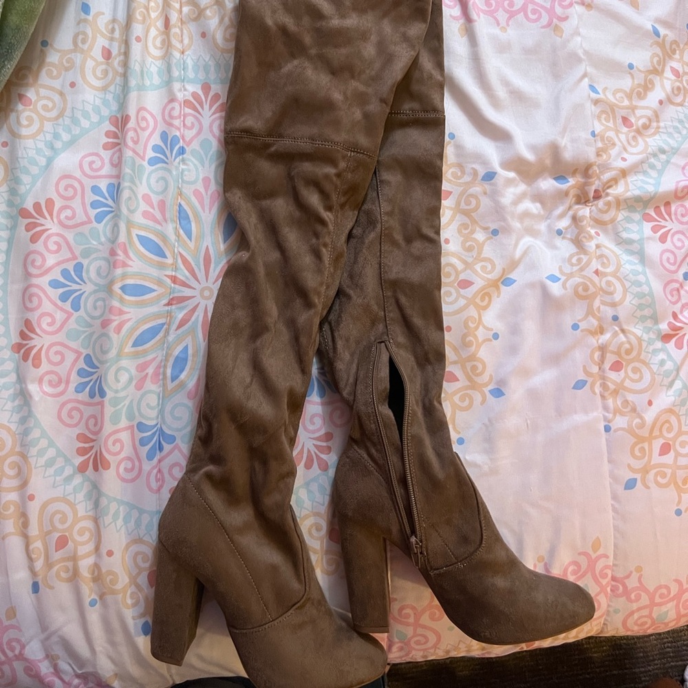 Windsor knee high tan boots